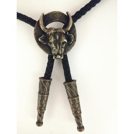 Bolo tie fer taureau