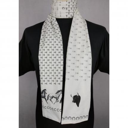 Foulard camarguaise crème